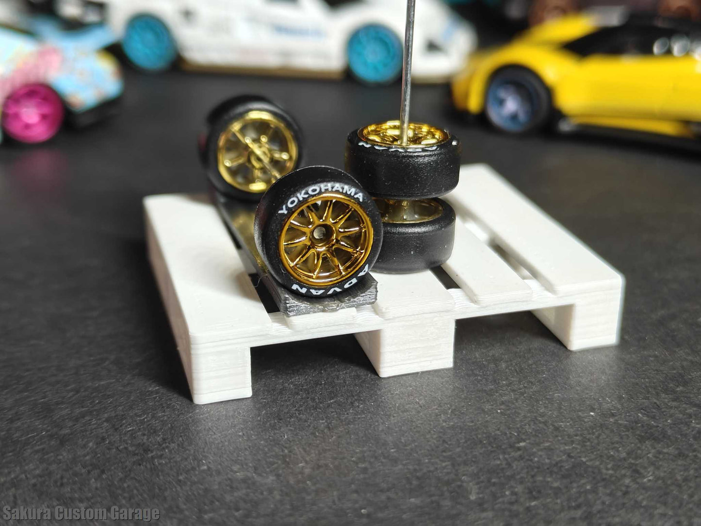 SpeedRides: 10-Spoke (Chrome Gold) / Yokohama Advan