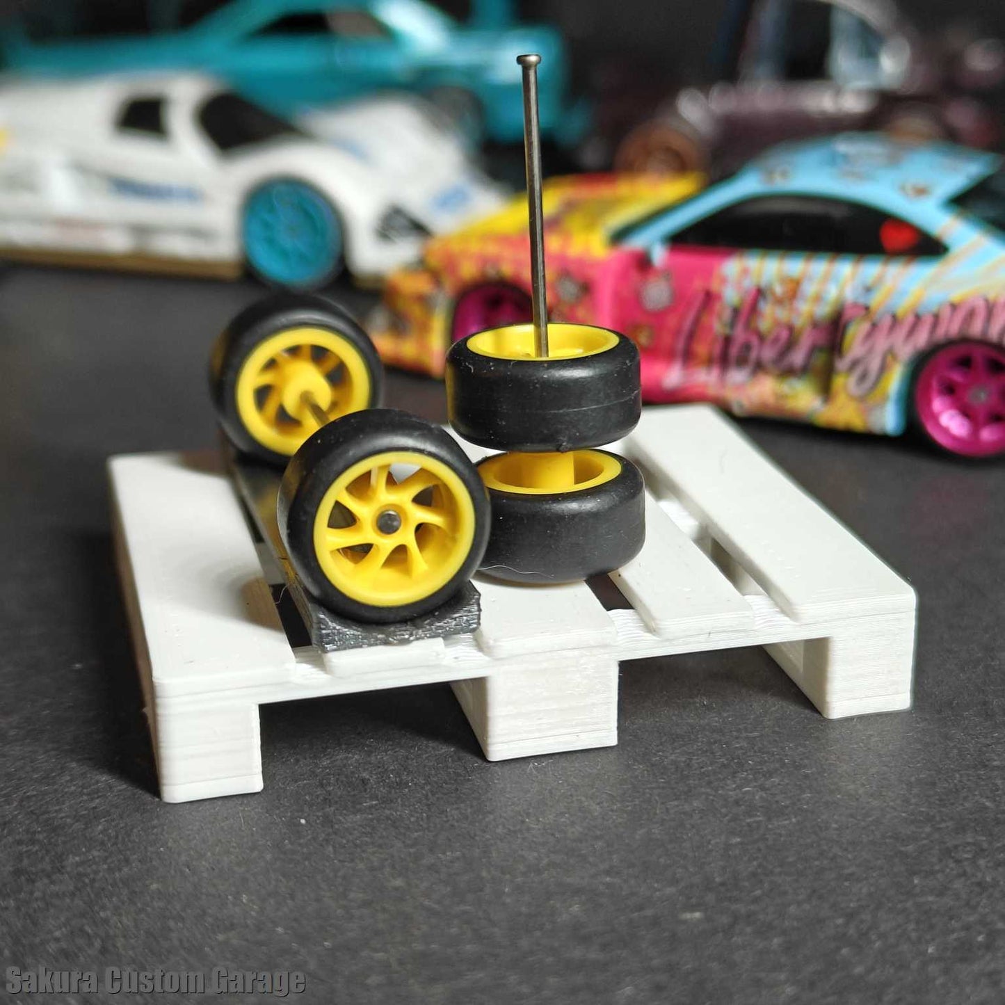 SpeedRides: 7-Spoke Twisted (Yellow)