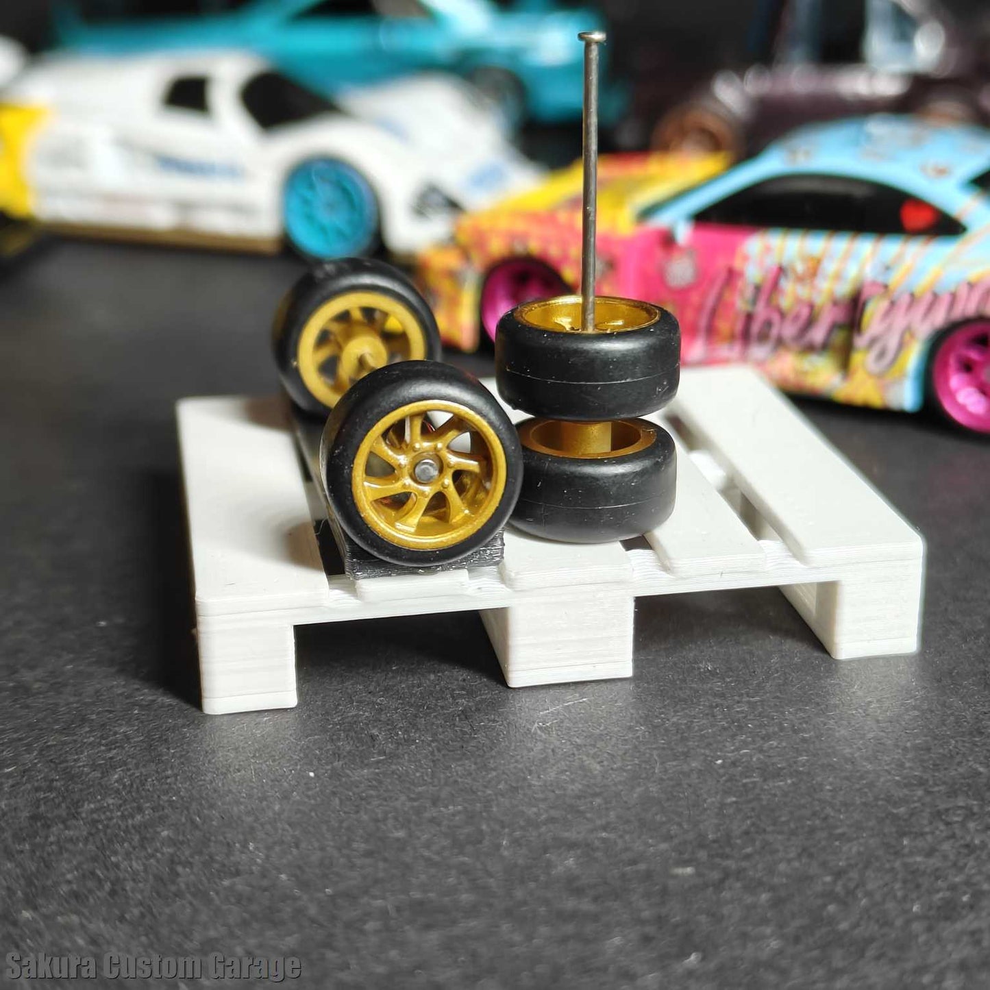 SpeedRides: 7-Spoke Twisted (Metalic Gold)