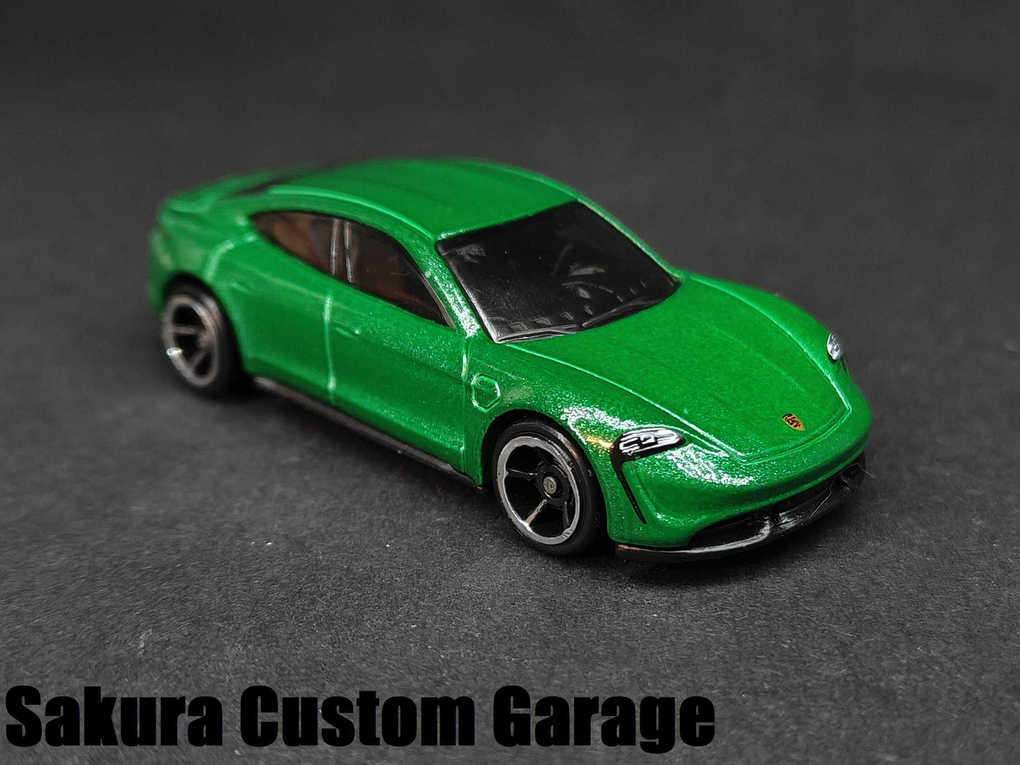 Hot Wheels - Porsche Taycan Turbo S (2023) 4/5 Factory Fresh