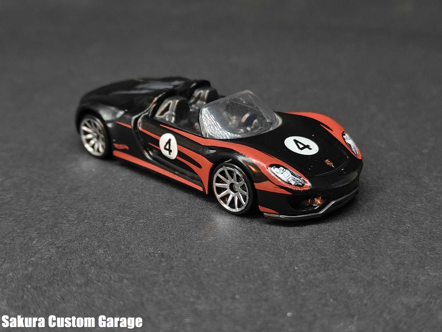 Hot Wheels - Porsche 918 Spyder (2019) HW Roadsters 1/5
