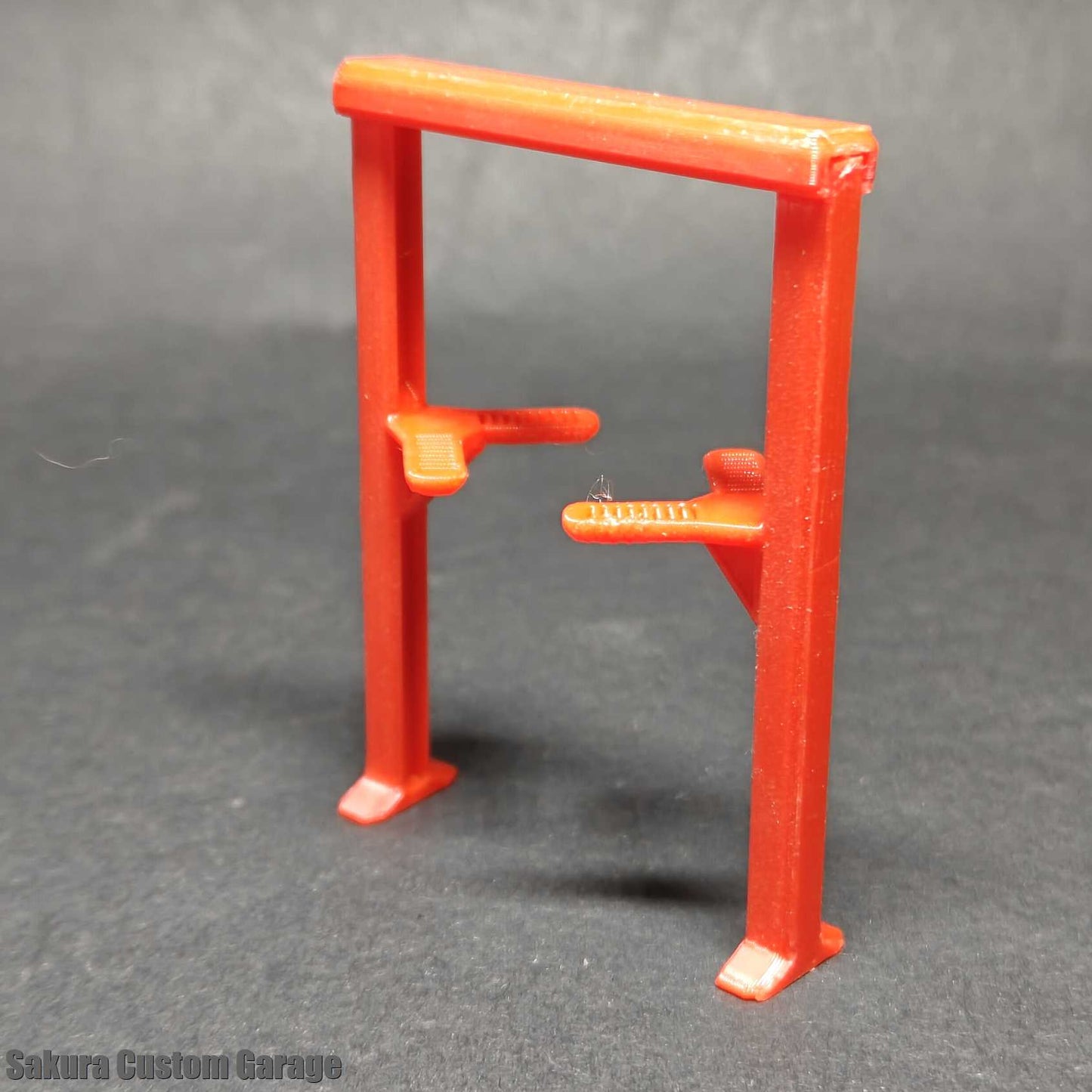 SCG 1/64 Displays - Workshop Lift  - Version 2 (Red)