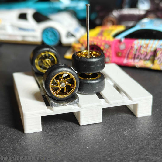 SpeedRides:   7-Spoke Twisted  (Chrome Gold)