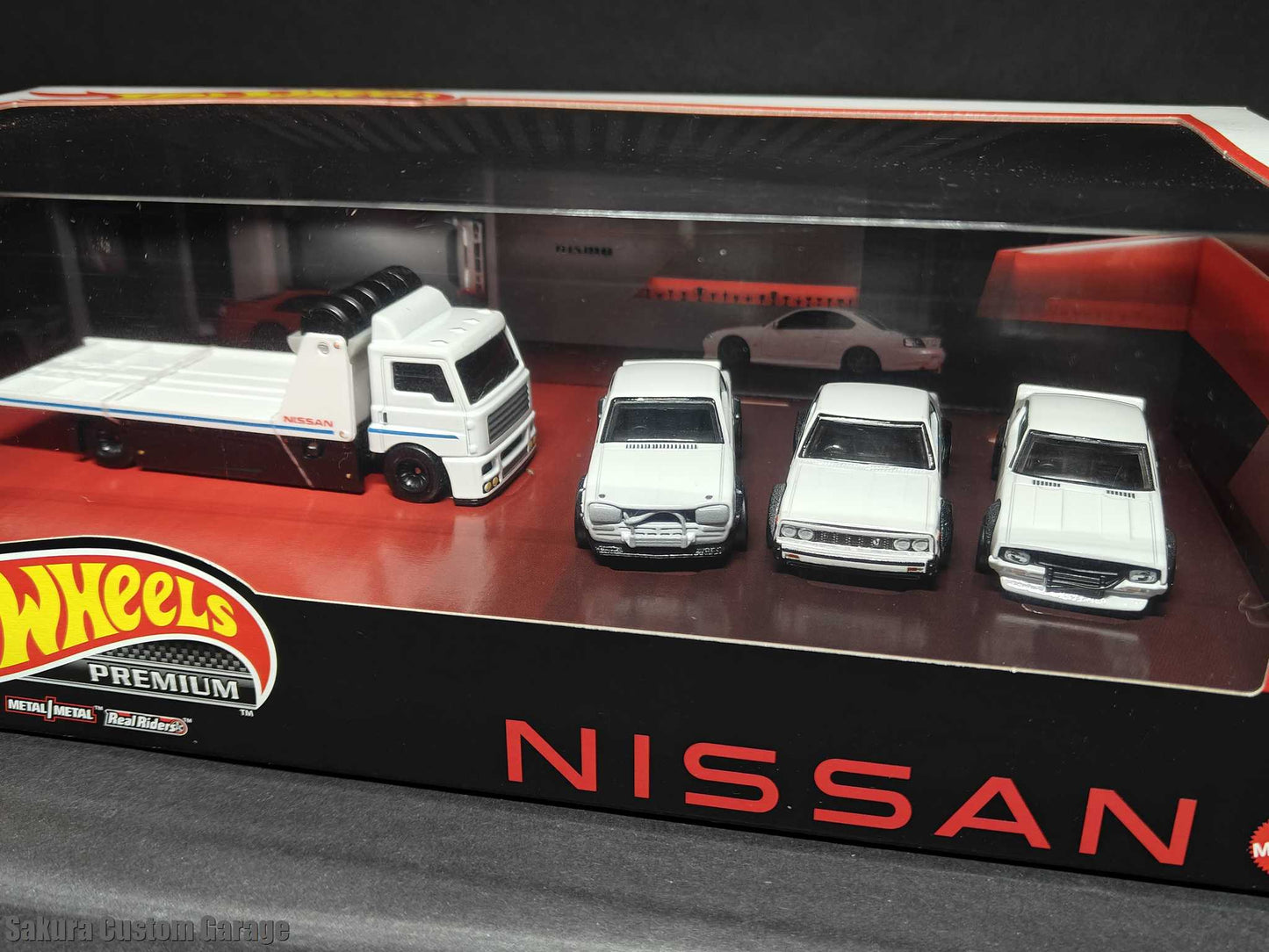 Hot Wheels - Nissan Premium Collector Set Diorama (2023)