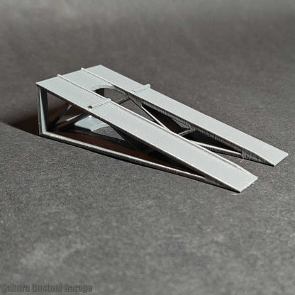 SCG 1/64 Displays - Car Ramp  - Version 2 (Dark grey)