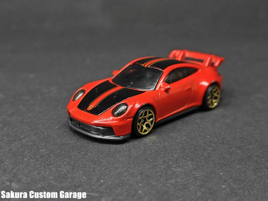 Hot Wheels - Porsche 911 GT3 (2023) HW Exotics 2/10