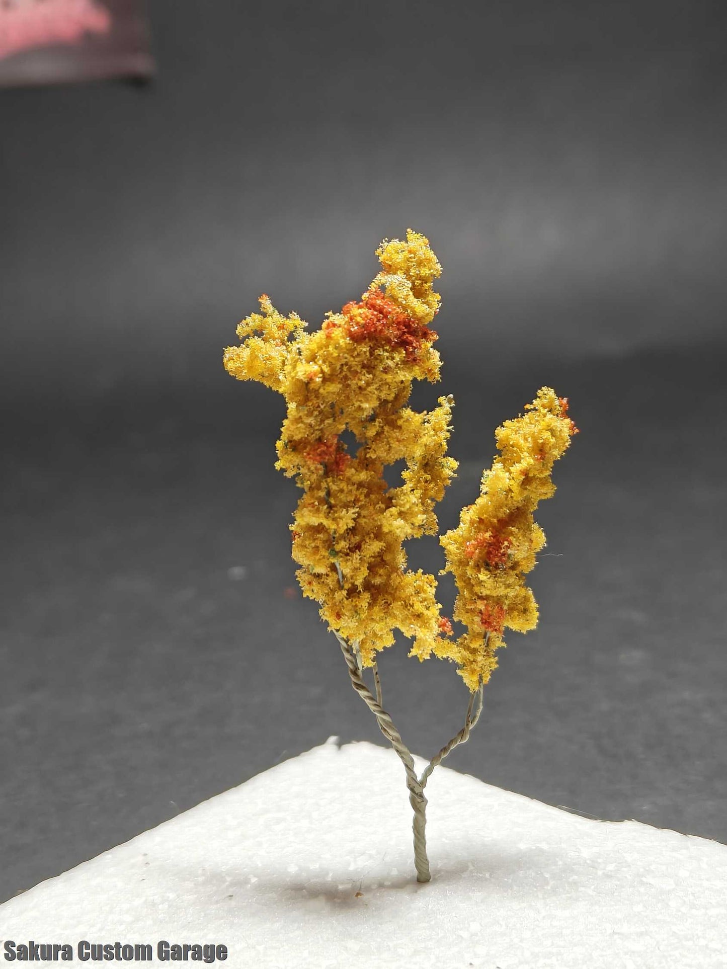 1/64 Medium Size Tree - Yellow
